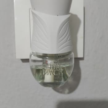 Oda Parfümü Cihazıma Ve Masa Örtüsüne Zarar Verdi, Çözüm Bekliyorum