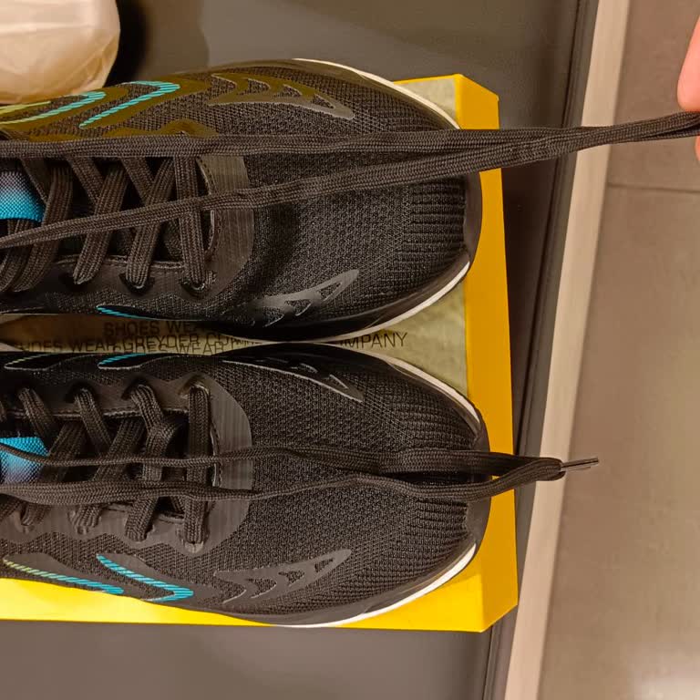 Greyder Ayakkabıda Bağcık Uzunluk Farkı Ve Üretim Hatası