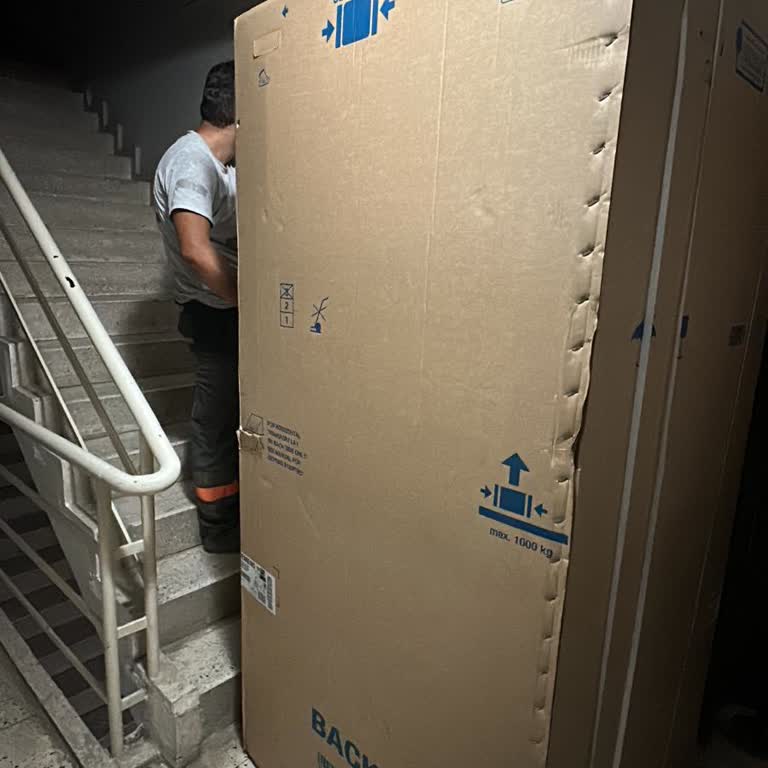 Teslimat Sırasında Buzdolabım Zarar Gördü, Mağdur Edildim