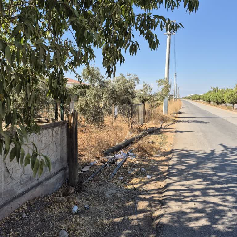 Bir Haftadır Onarılmayan Direk Nedeniyle İnternet Hizmeti Kesintisi Yaşanıyor