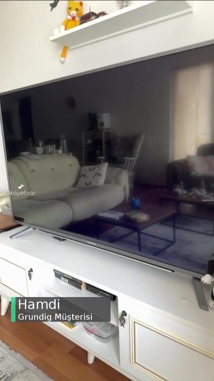 Grundig Televizyon Ekranı Önce Mavi Renk Gösterdi, Şimdi Görüntü De Gitti! videonun kapak resmi