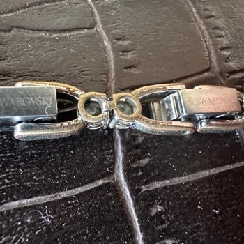 Swarovski Bileklikler Kısa Sürede Bozuldu, Servis Desteği Yok