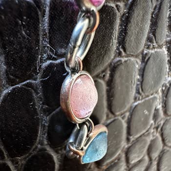 Swarovski Bileklikler Kısa Sürede Bozuldu, Servis Desteği Yok