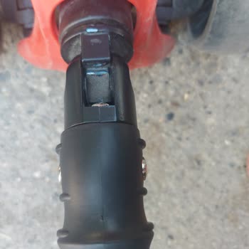 Voit Bigfoot Scooter'ın Kırık Parçası Uzun Süredir Temin Edilemiyor