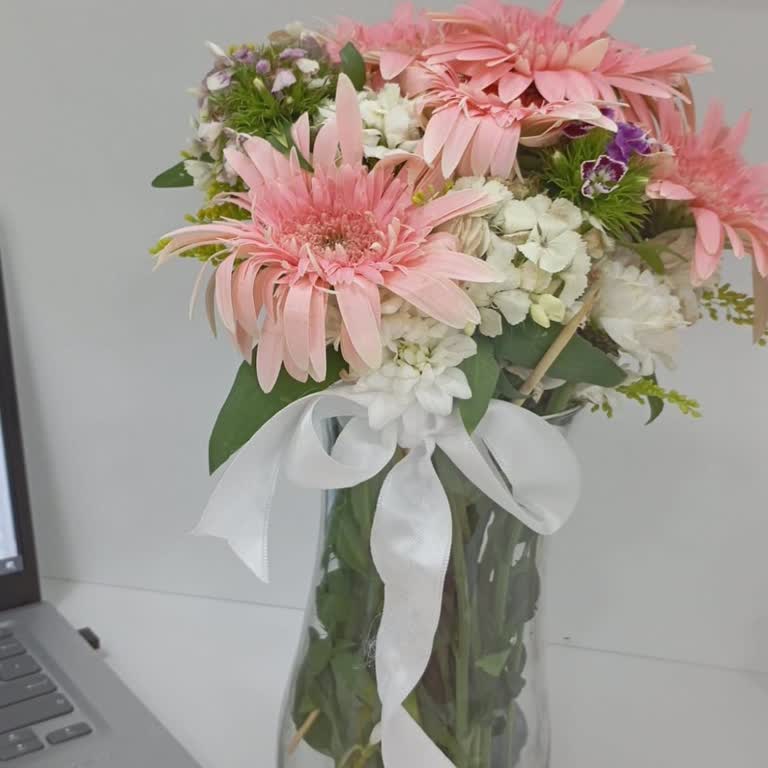 Ciceksepeti.net'ten Aldığım Çiçek, Görselden Tamamen Farklı ve Müşteri Hizmetlerine Ulaşılamıyor