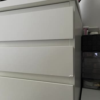 Hasarlı Mobilya İçin Yetersiz Destek Ve Müşteri Hizmetleri Hayal Kırıklığı