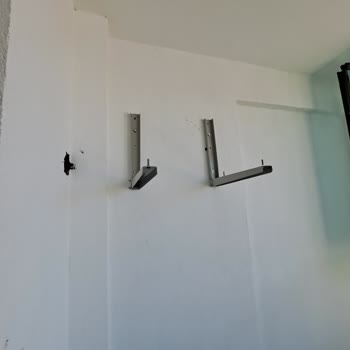 Beko Klima Montajında Duvar Ve Boya Hasarı Onarılmıyor