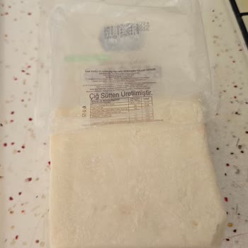 Bozuk Çıkan Peynirler İçin İade Talebim Mağazaya Gidemediğim İçin Karşılanmıyor