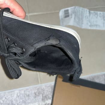 Kısa Sürede Yırtılan Ayakkabı İçin Çözüm Bekliyorum