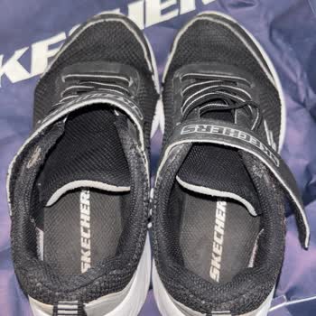 Kısa Sürede Yıpranan Skechers Çocuk Ayakkabısı İçin Değişim Veya İade Talebi