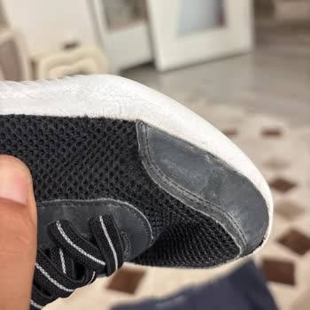 Kısa Sürede Yıpranan Skechers Çocuk Ayakkabısı İçin Değişim Veya İade Talebi