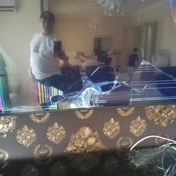 Kırık Televizyon, Bitmeyen Değişim Süreci Ve İlgisiz Müşteri Hizmetleri