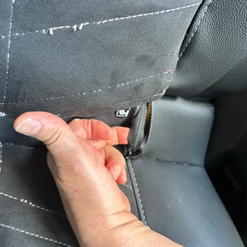 Opel Mokka'nın Arka Koltuğundaki Dikiş Sorunu Garanti Kapsamına Alınmıyor