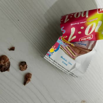 Torku No 1 Gofretin İçinden Sert Cisim Çıktı, Dişim Kırıldı