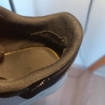 Kısa Sürede Aşınan Ayakkabı İçin Çözüm Bekliyorum: Garanti Kapsamında Mağduriyet