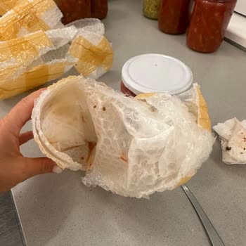 Lezzet-i Ellerimden Aldığım Konservelerin Çoğu Bozuk Çıktı Firma Sorumluluk Almadı