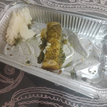 İntiba Döner'den Aldığım Baklavadan Saç Çıktı Mağduriyetim Görmezden Gelindi