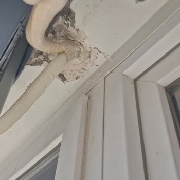 Klimamı Yanlış Monte Ettiler, Evime Ve Ürüne Zarar Verdiler Çözüm Sunulmuyor