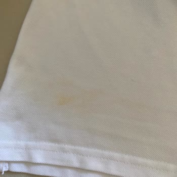 Rexona Roll-on Tişörtlerimde Kalıcı Lekeler Oluşturdu
