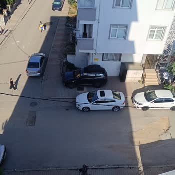 Kartal Cevizli Mahallesinde Aylarca Kapatılmayan Çukurlar Ve Yetkililerden Çözümsüzlük