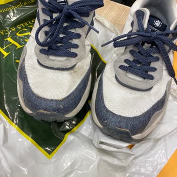 FLO'dan Aldığım Ayakkabıda Açılma Ve Boya Sorunu, Talebim Sürekli Reddediliyor