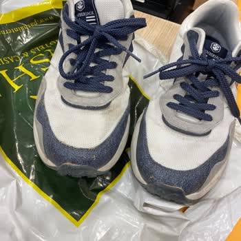 FLO'dan Aldığım Ayakkabıda Açılma Ve Boya Sorunu, Talebim Sürekli Reddediliyor