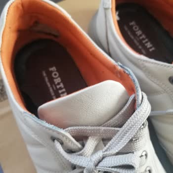 Bir Ayda Deforme Olan Ayakkabı Ve Yetersiz Müşteri Hizmeti