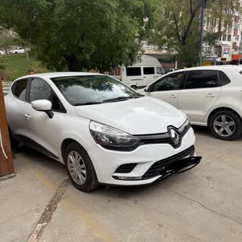 Migros Şarj İstasyonu Sürekli Benzinli Araçlarla Dolu, Kullanılamıyor!