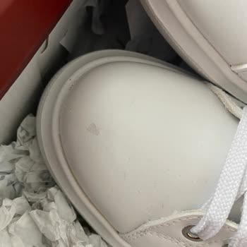 Aldığımız Ayakkabının Kalitesizliği Ve Orijinalliği Hakkında Endişelerimiz Var