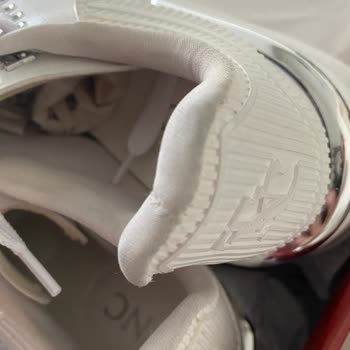 Aldığımız Ayakkabının Kalitesizliği Ve Orijinalliği Hakkında Endişelerimiz Var