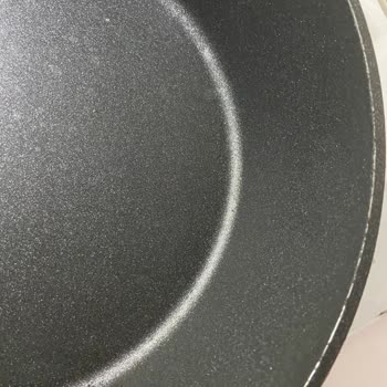 Kısa Sürede Soyulan Tencere İçin Ücret İadesi Talebim Dikkate Alınmıyor