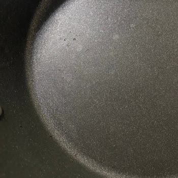 Kısa Sürede Soyulan Tencere İçin Ücret İadesi Talebim Dikkate Alınmıyor