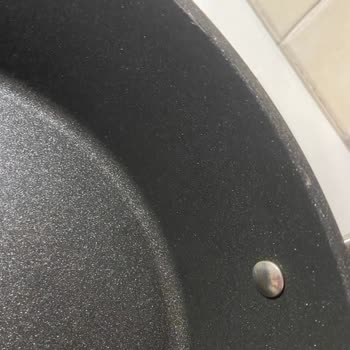 Kısa Sürede Soyulan Tencere İçin Ücret İadesi Talebim Dikkate Alınmıyor