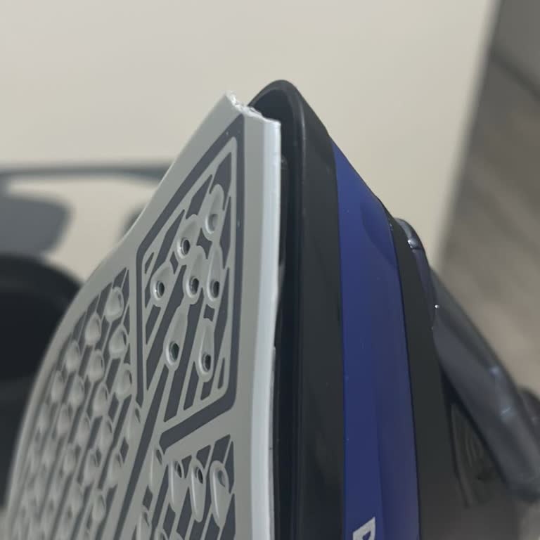 Philips Ütü Küçük Darbede Kırıldı, Garanti Kapsamında Çözüm Bekliyorum