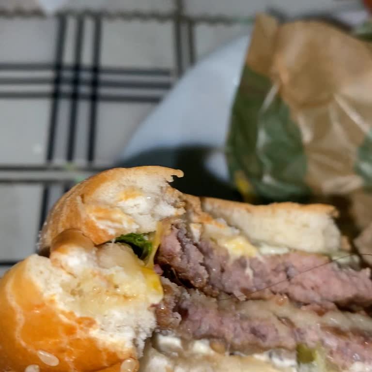 Soğuk Ve Hijyensiz Ürün, Ücret İadesi Yapılmadı