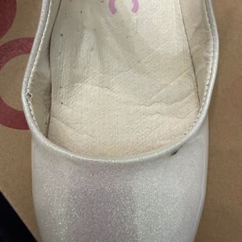 Çocuk Ayakkabısında İlk Kullanımda Dikiş Açılması Ve Değişim Reddi