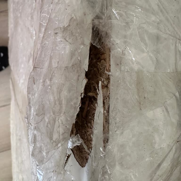 IKEA Kırık Gardırop Rafları İçin 3 Ayda Çözüm Sunmadı