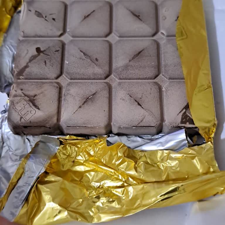 Eti Sütlü Çikolatada Beklenmedik Kalite Sorunu Yaşadım