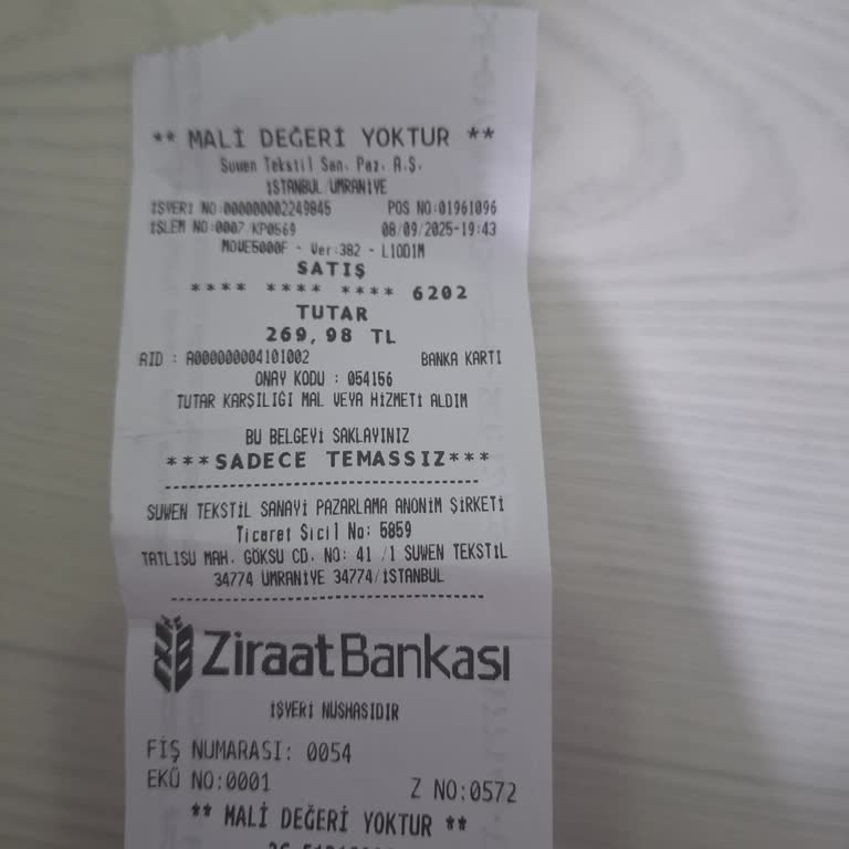 Suwen Mağazasında Hediye Denilen Çoraplar İçin Fazla Ücret Alındı