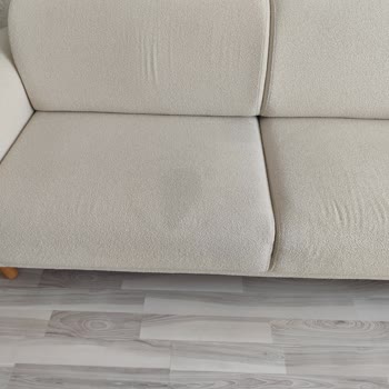 Koltuk Kumaşı Lekeleri Çıkmıyor, Ürün Kalitesi Hayal Kırıklığı Yarattı