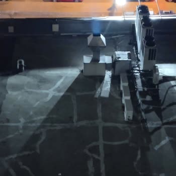 Ercan Burger Restoranın Havalandırmasından Gelen Koku Ve Gürültüden Rahatsızlık!