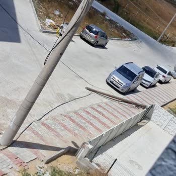 İnternet Direği Yıkıldı Günlerdir Hizmet Yok İşimi Kaybetme Noktasına Geldim