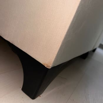 Kırık Ve Eksik Mobilya, Saygısız Hizmet: Çözüm Bekliyorum!