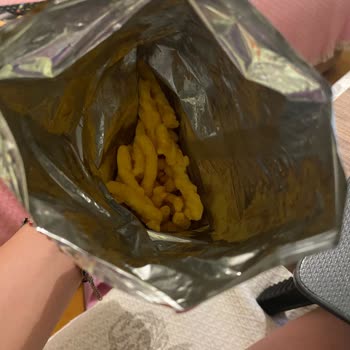 Kocaman Paketten Bir Avuç Cips Çıkması Hayal Kırıklığı Yarattı