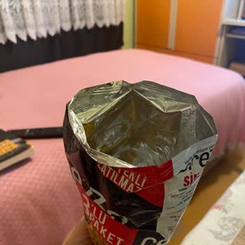 Kocaman Paketten Bir Avuç Cips Çıkması Hayal Kırıklığı Yarattı