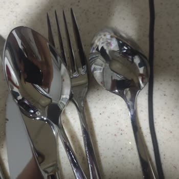 Aryıldız Çelik Çatal Bıçak Takımı Hemen Paslandı, Müşteri Hizmetleri Yanıt Vermiyor