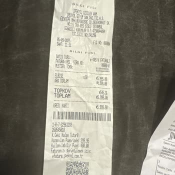 İlk Giyişte Elbisenin Rengi Çantamı Boyadı, İade Ve Zarar Karşılığı İstiyorum