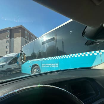 Halk Otobüsü Şoförünün Trafikte Yol Kesip Hakaret Etmesi Çocuklarımı Korkuttu