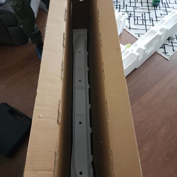 Kırık Teslim Edilen Televizyon İçin 3 Haftadır Çözüm Sunulmuyor