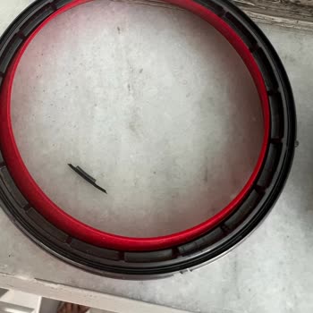 Dyson V11 Süpürge Haznesi 3 Aydır Temin Edilemiyor, Hizmet Kalitesi Düşüyor